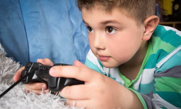 Sedentary Children’s Cholesterol Levels Spike by Early Adulthood